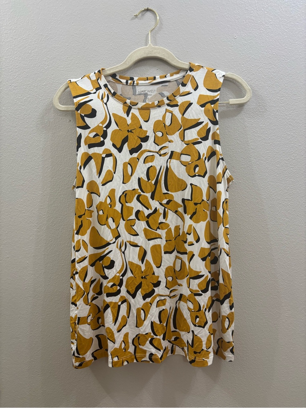 Nine West soft spun mustard sleeveless top size medium